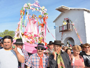 Realizan los festejos patronales en Lagunas del Rosario Realizan los festejos patronales en Lagunas del Rosario