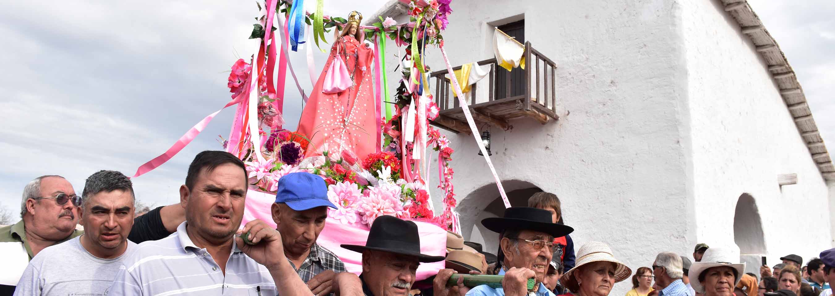Fervor religioso y tradición en los Festejos de Lagunas del Rosario