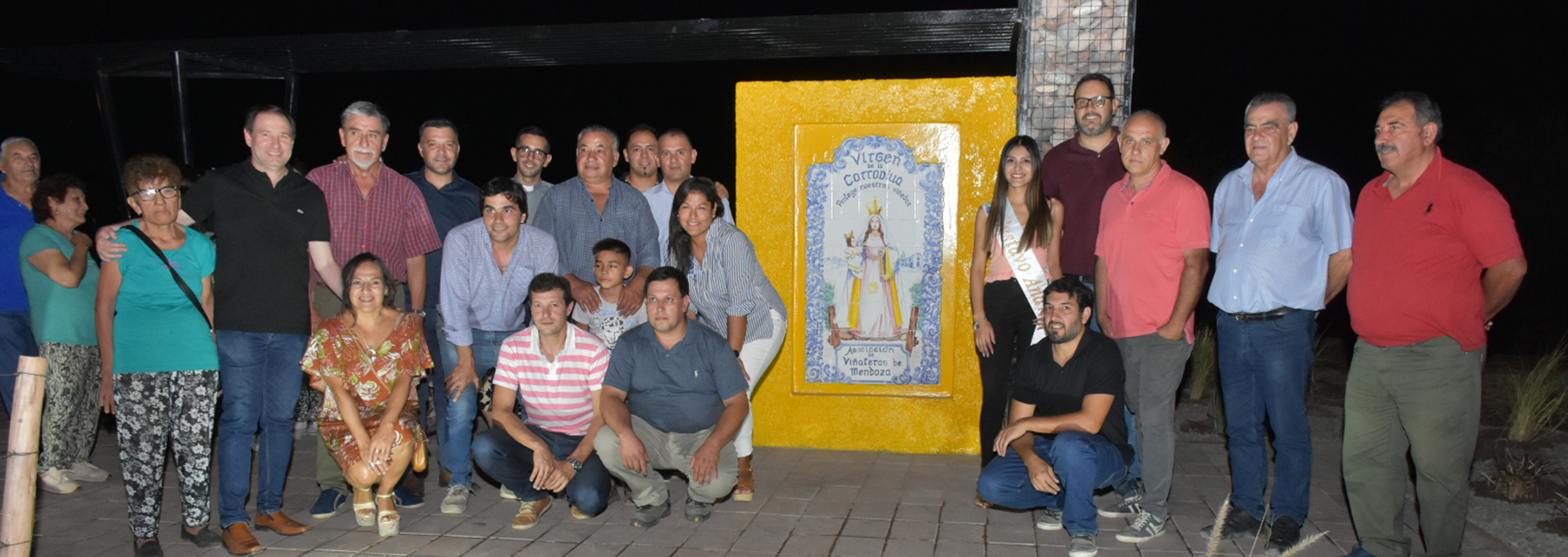 Se inauguró el mural Virgen de la Carrodilla en Gustavo André
